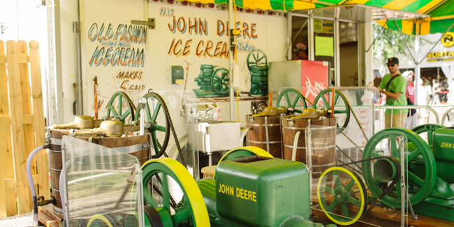 john-deere-ice-cream-fair-2013-dilley