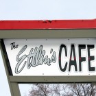 ettlins-sign-exterior